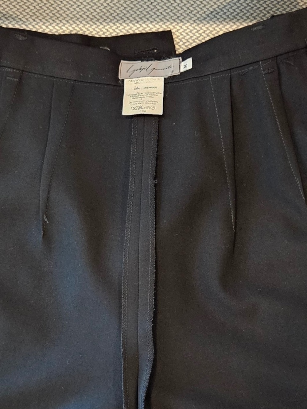 Yohji Yamamoto black wool shorts, size M - Picture 8 of 8